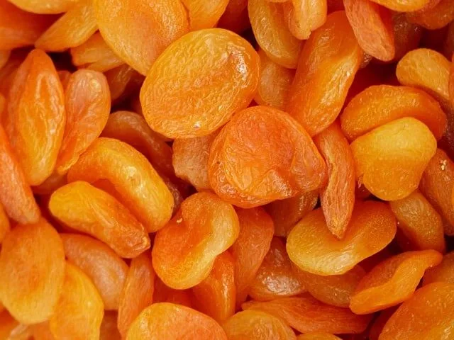 dried-apricots
